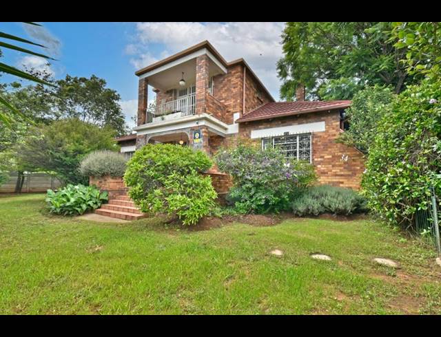 4 BEDROOM HOUSE FOR SALE IN THE HILL